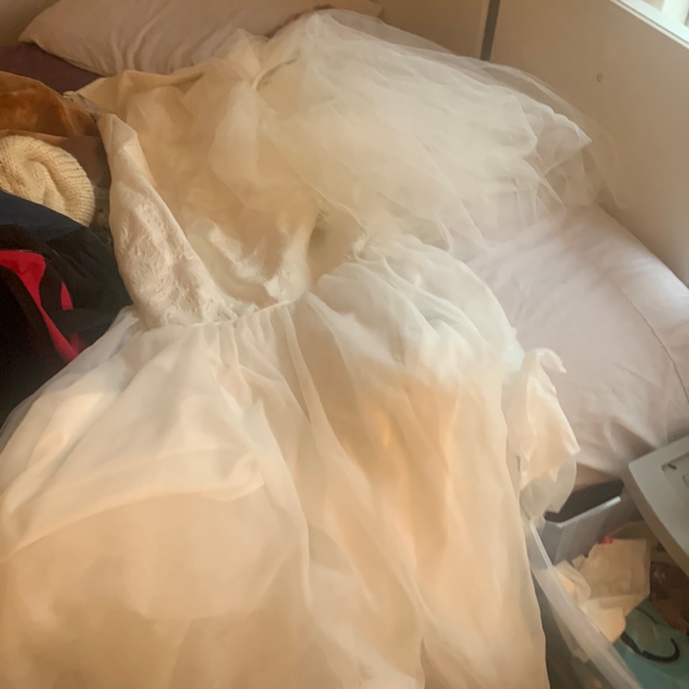 Wedding dress with Veil Never Used